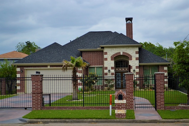 sell a fire damage house Houston