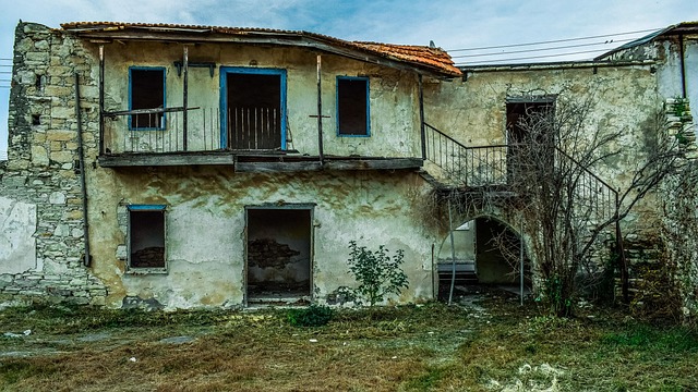 sell fire damaged house California