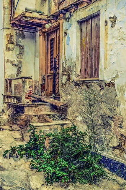 selling fire damaged house California