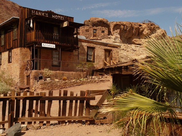 sell-fire-damaged-house-california-640x480-91712266.jpeg