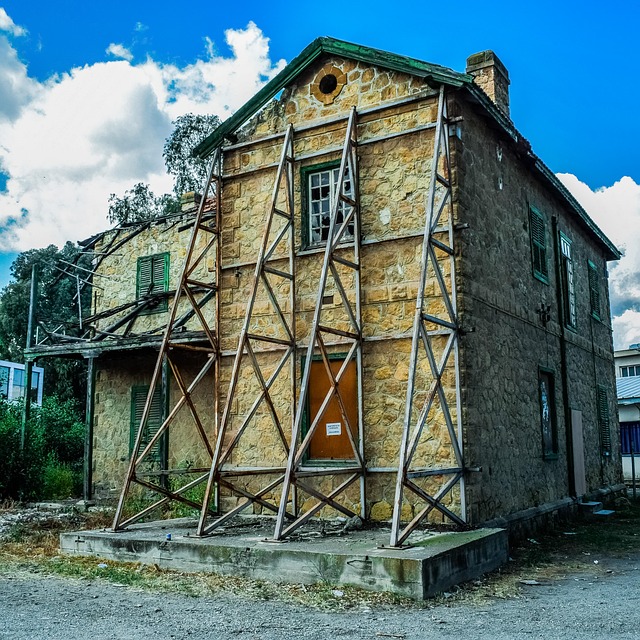sell fire damaged house fast Houston