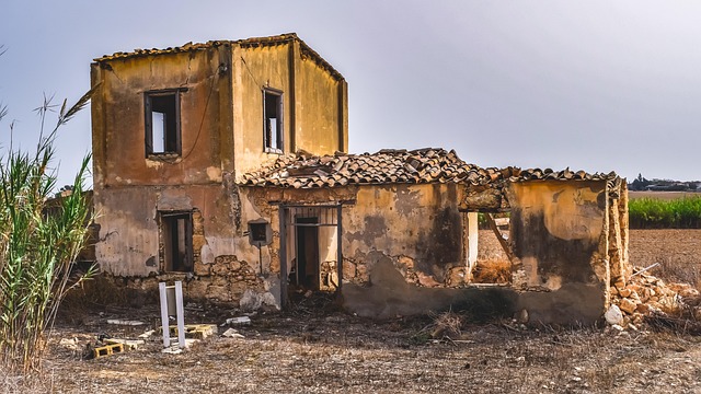 selling a fire damaged house California