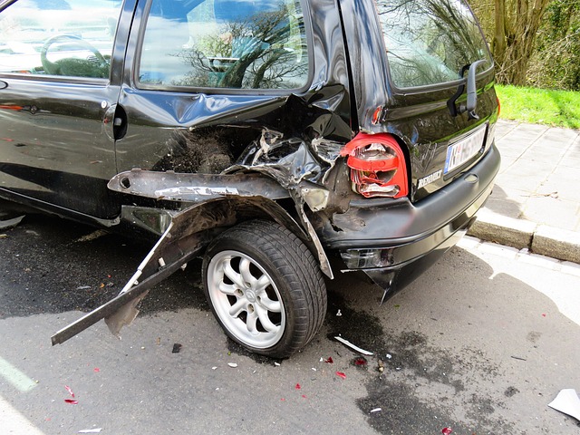 sell-a-house-with-fire-damage-california-640x480-97125041.jpeg
